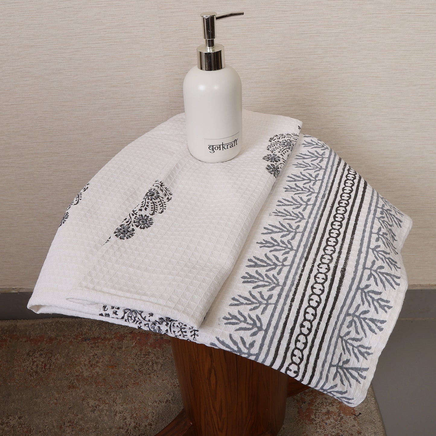 Bath Towel- Multiple Bloom