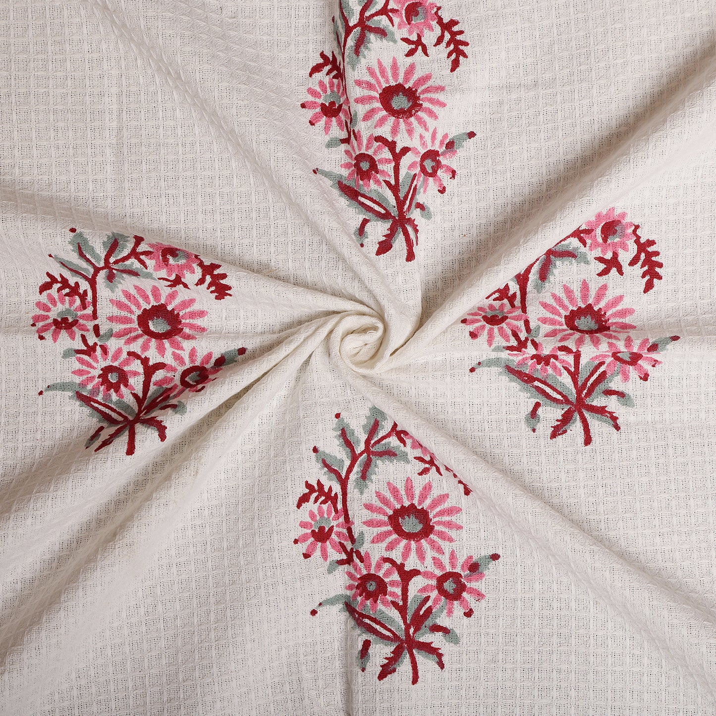 Bath Towel- Pink Daisy