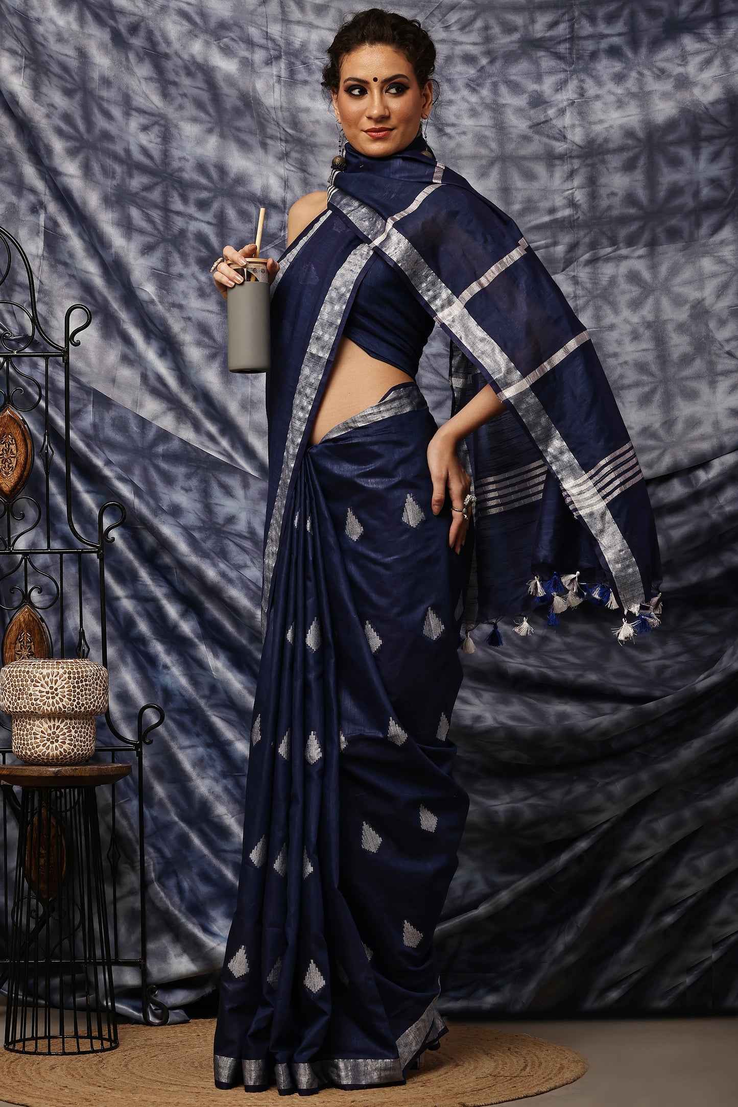 Handloom Saree-Neel Sutra