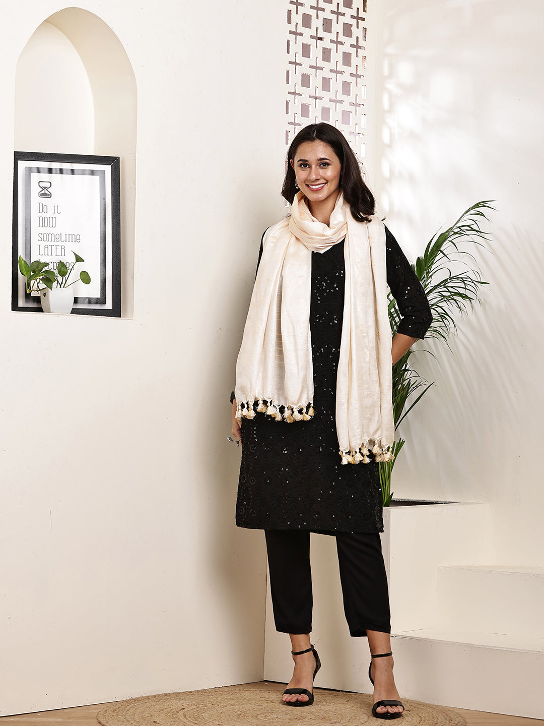 Dupatta-Cotton Silk - Cream Border Buti