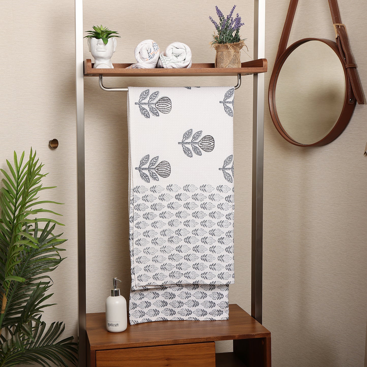 Bath Towel- Grey Tulips