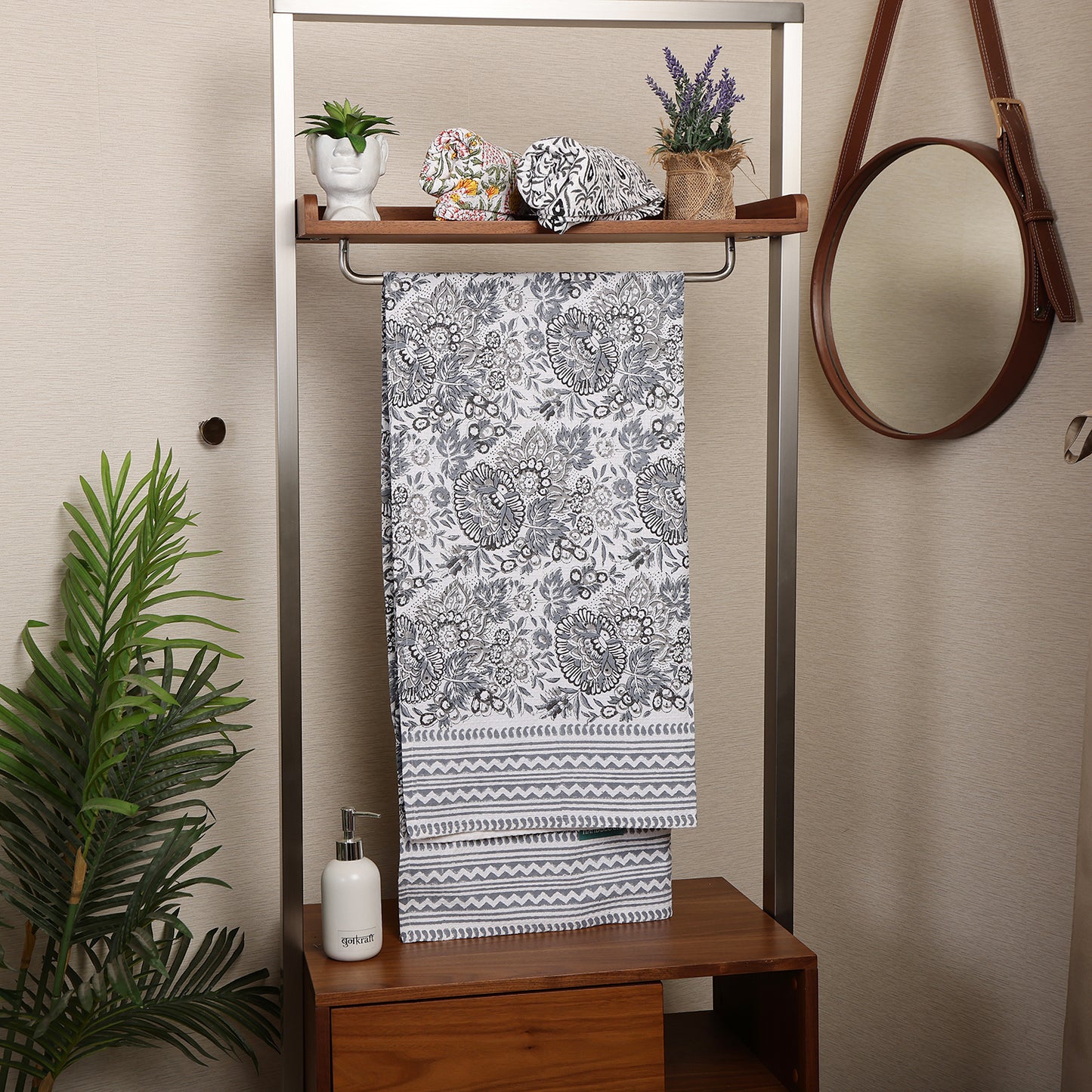 Bath Towel- Grey Tropical