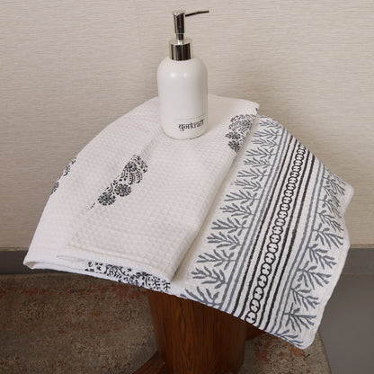 Bath Towel- Multiple Bloom