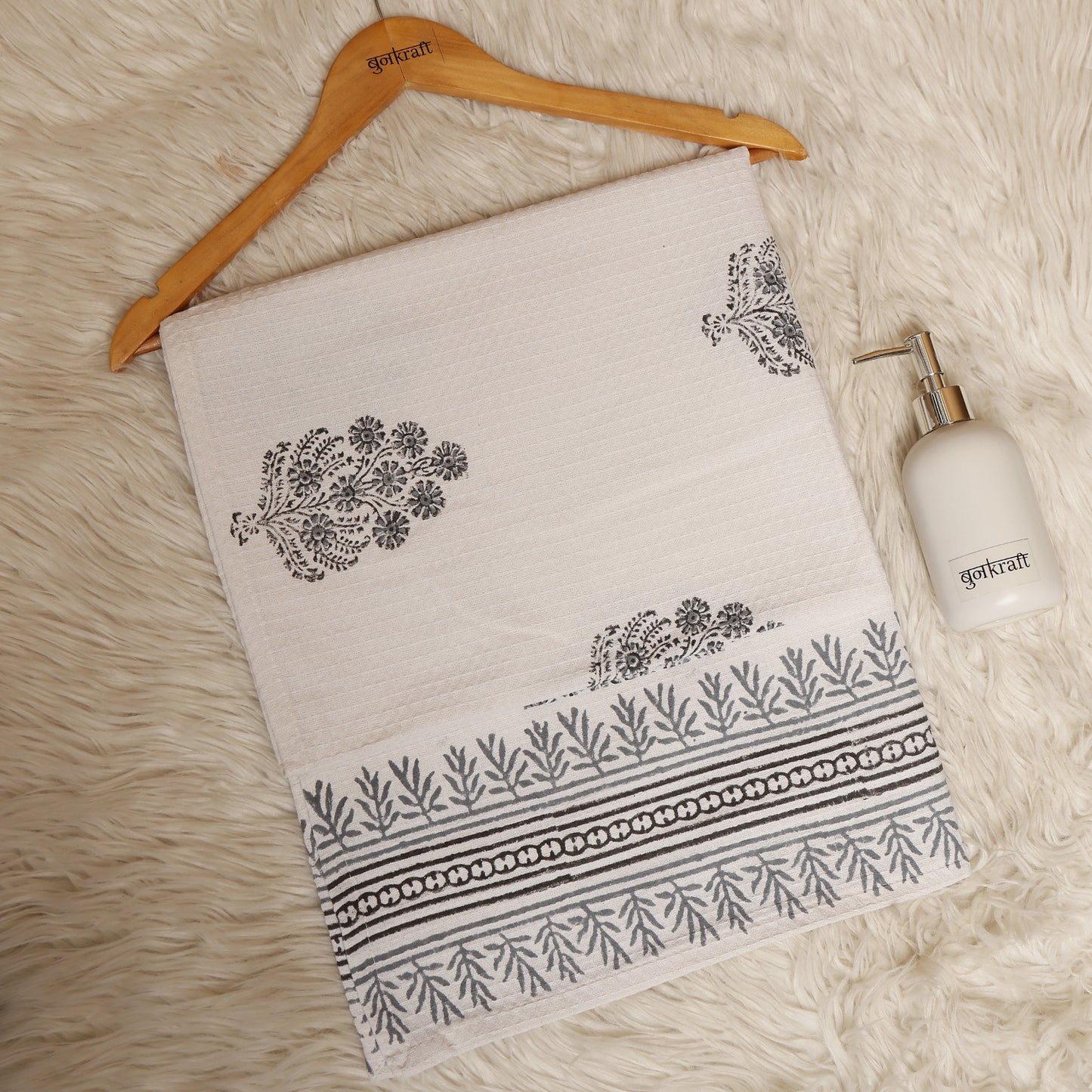 Bath Towel- Multiple Bloom