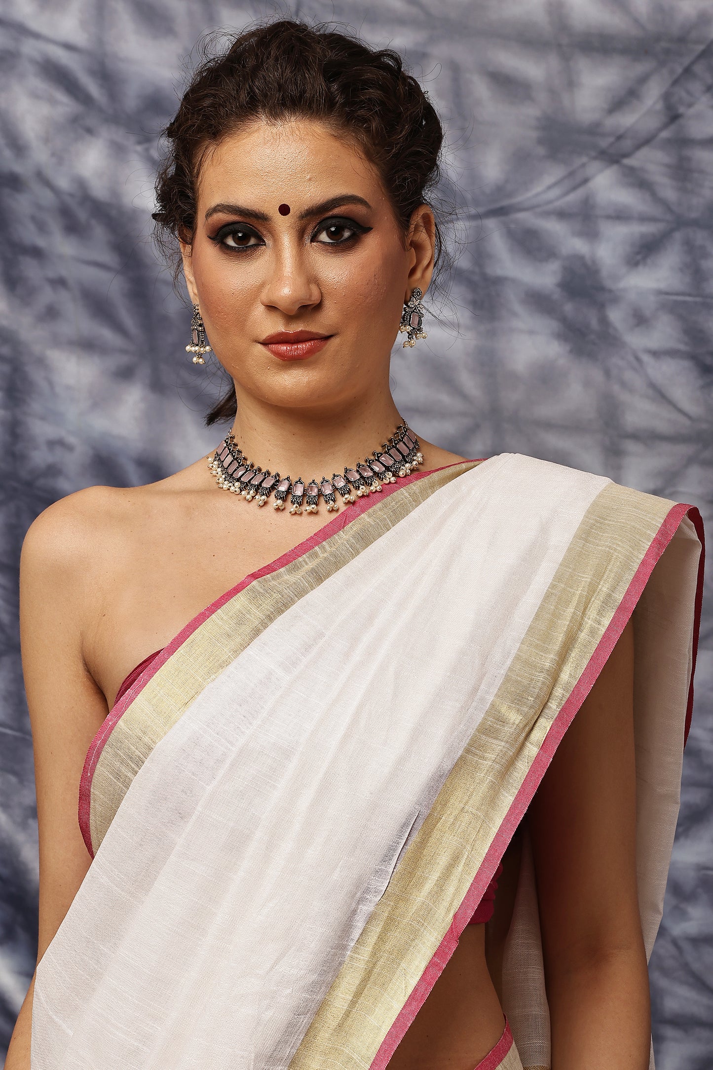 Handloom Saree- Ivory Upada