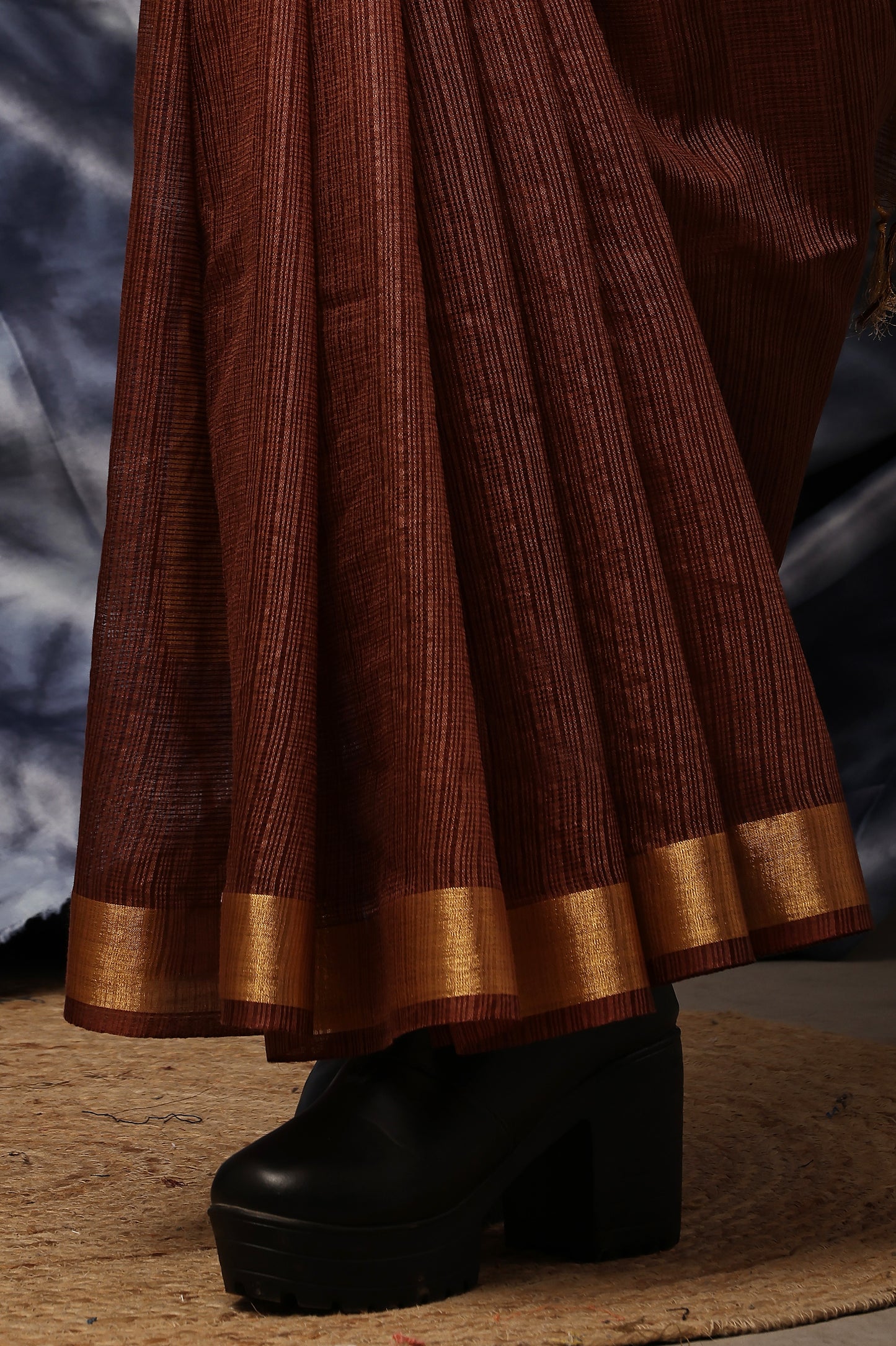 Handloom Saree- Bronze Whisper