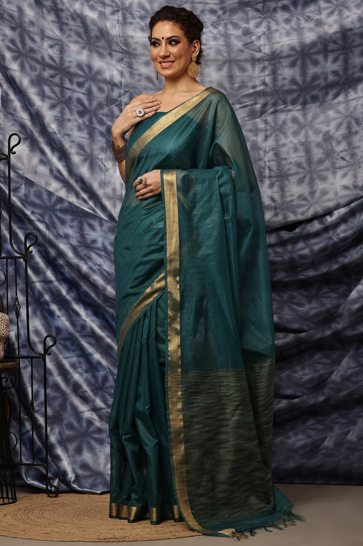 Handloom Saree- Peacocok Grace