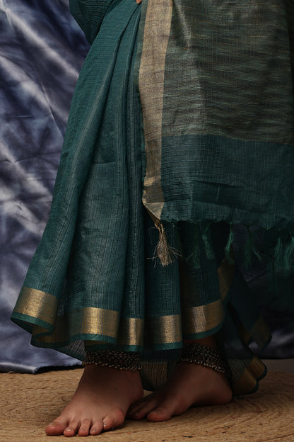 Handloom Saree- Peacocok Grace