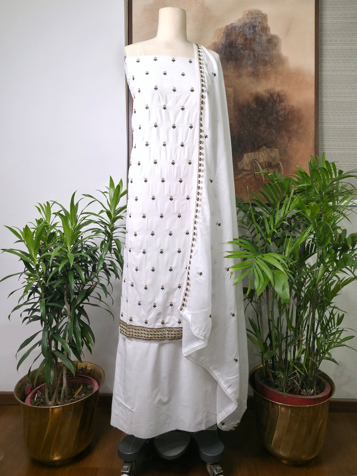 Cotton Embroidered Unstitched Suit- Gulmohar Zari Buti Green
