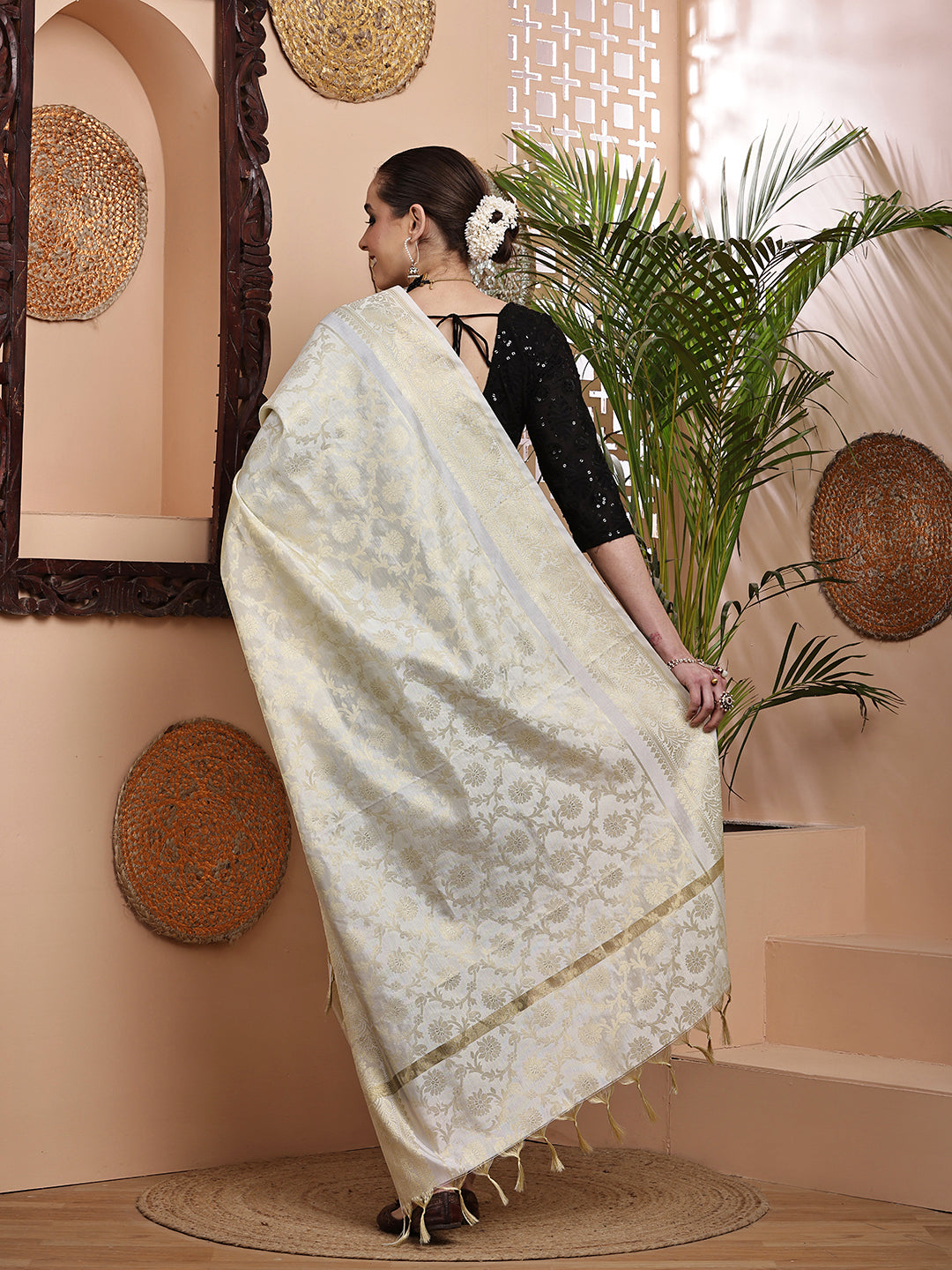 Dupatta-Banarasi Chanderi Buti- White Floral Golden