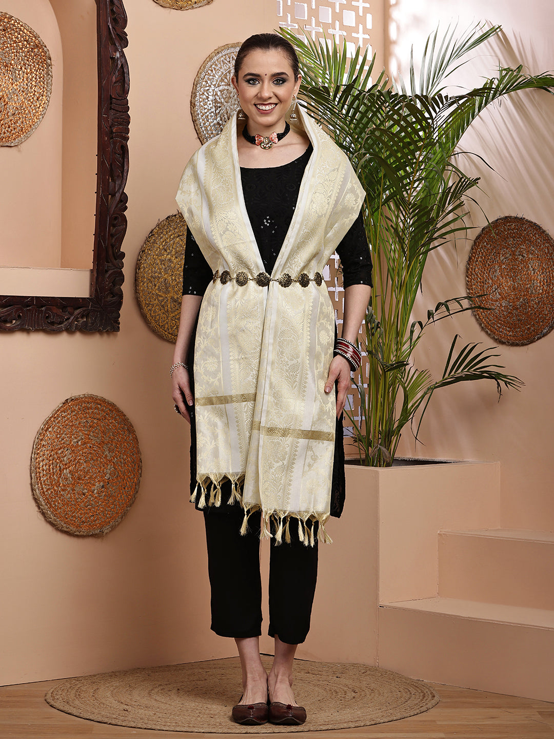 Dupatta-Banarasi Chanderi Buti- White Floral Golden