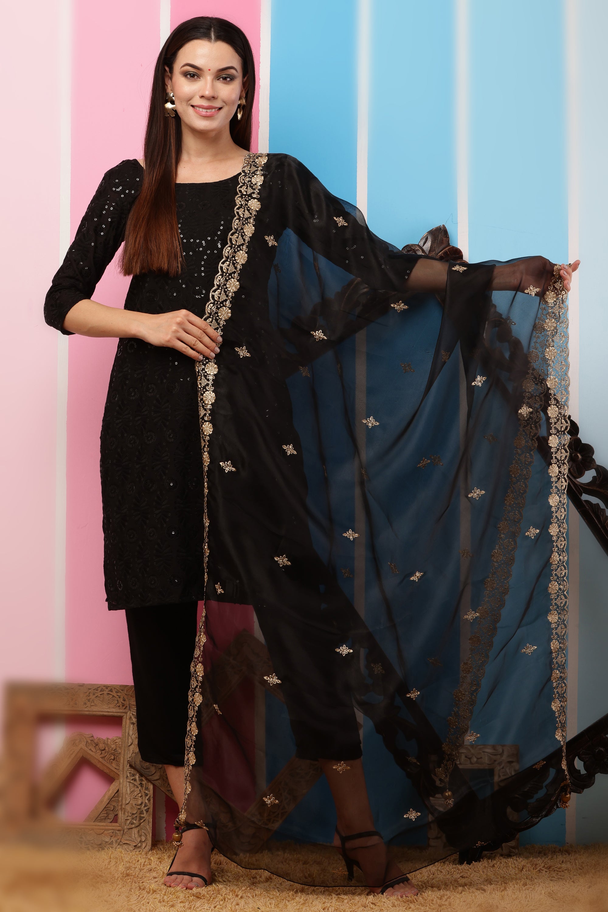 Organza Dupatta- Black Zari