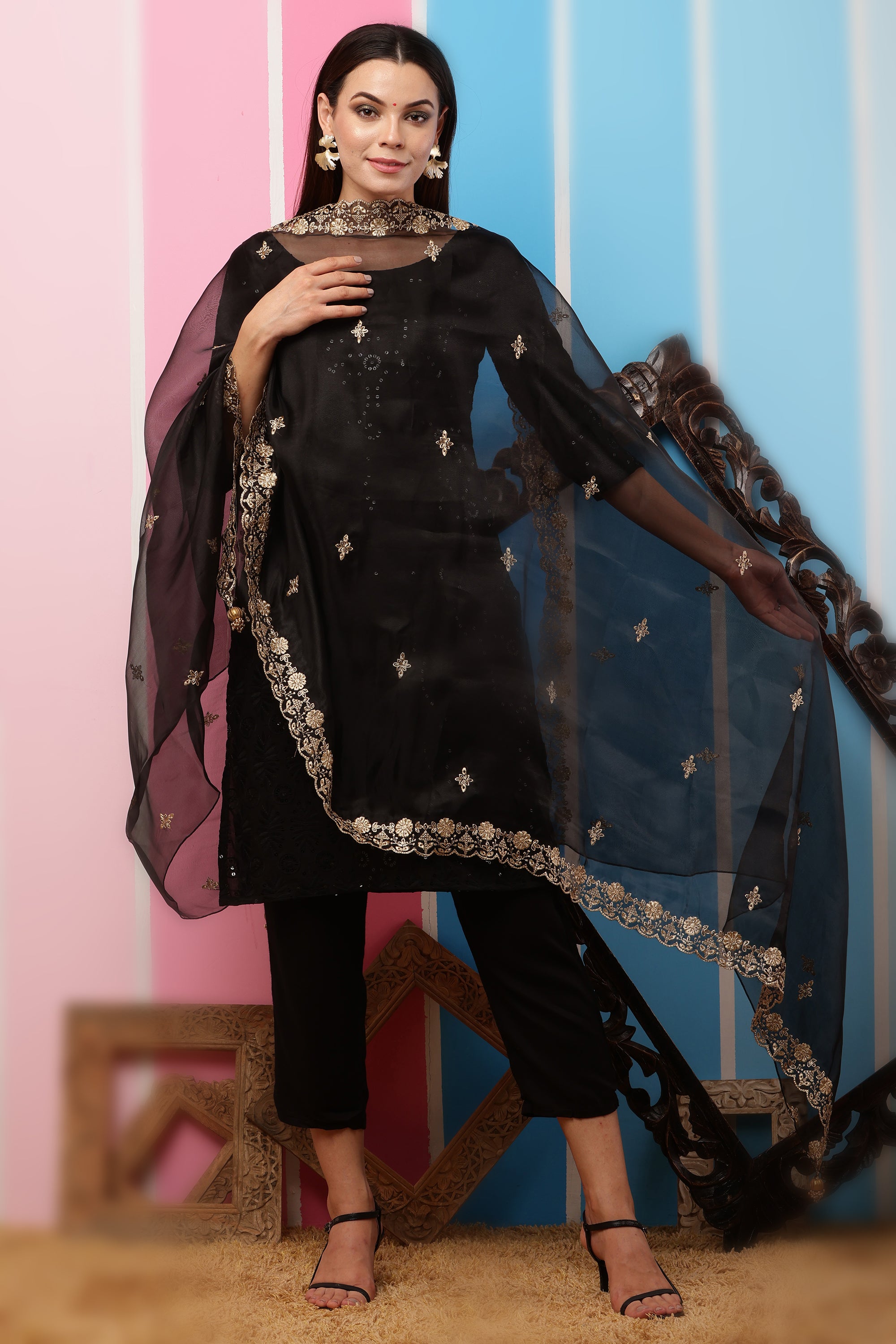 Organza Dupatta- Black Zari