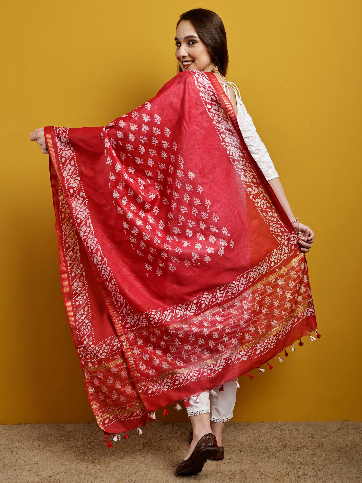 Cotton Dupatta- Batik - Red