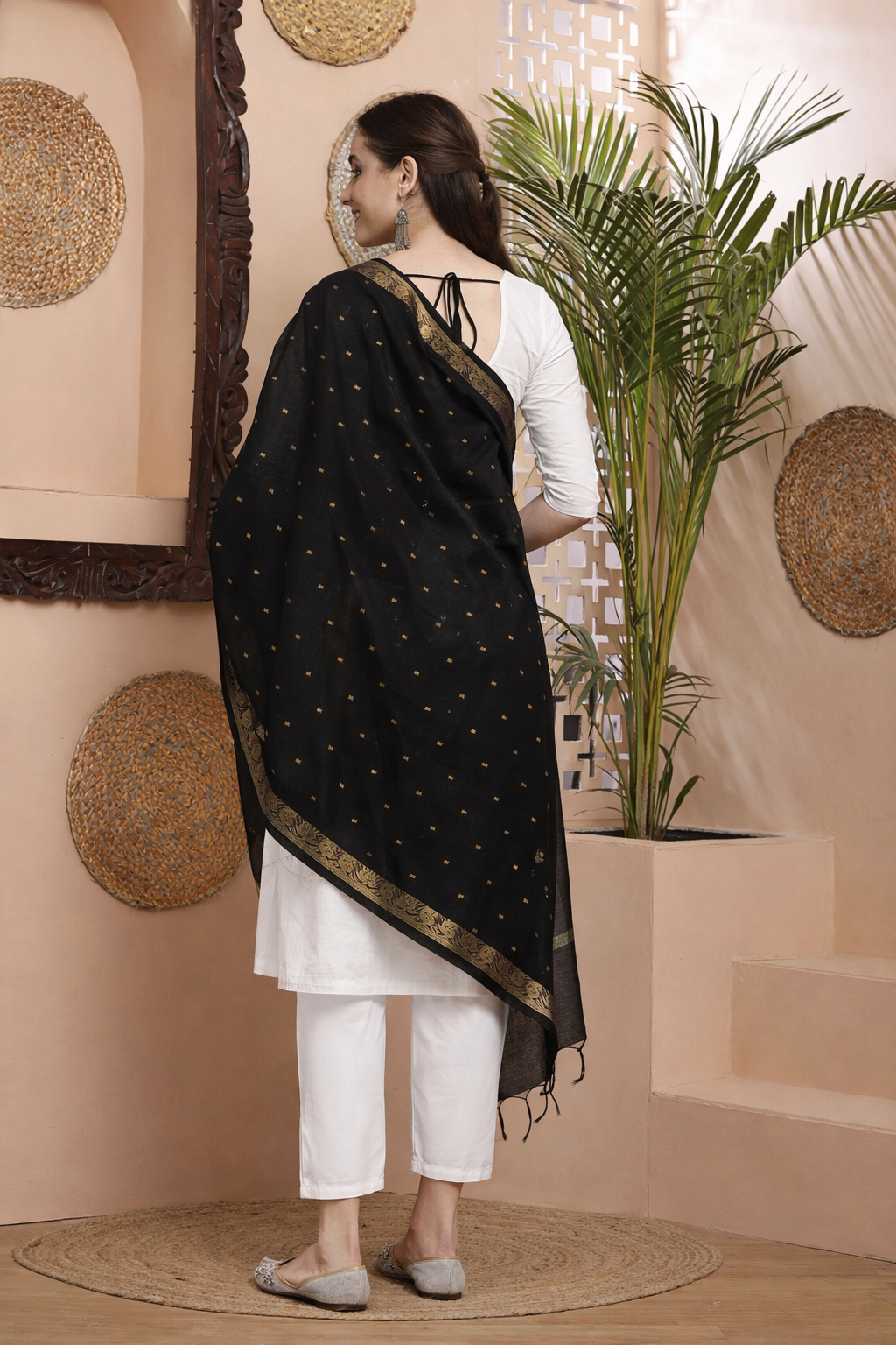Dupatta-Banarasi Chanderi Buti- Black