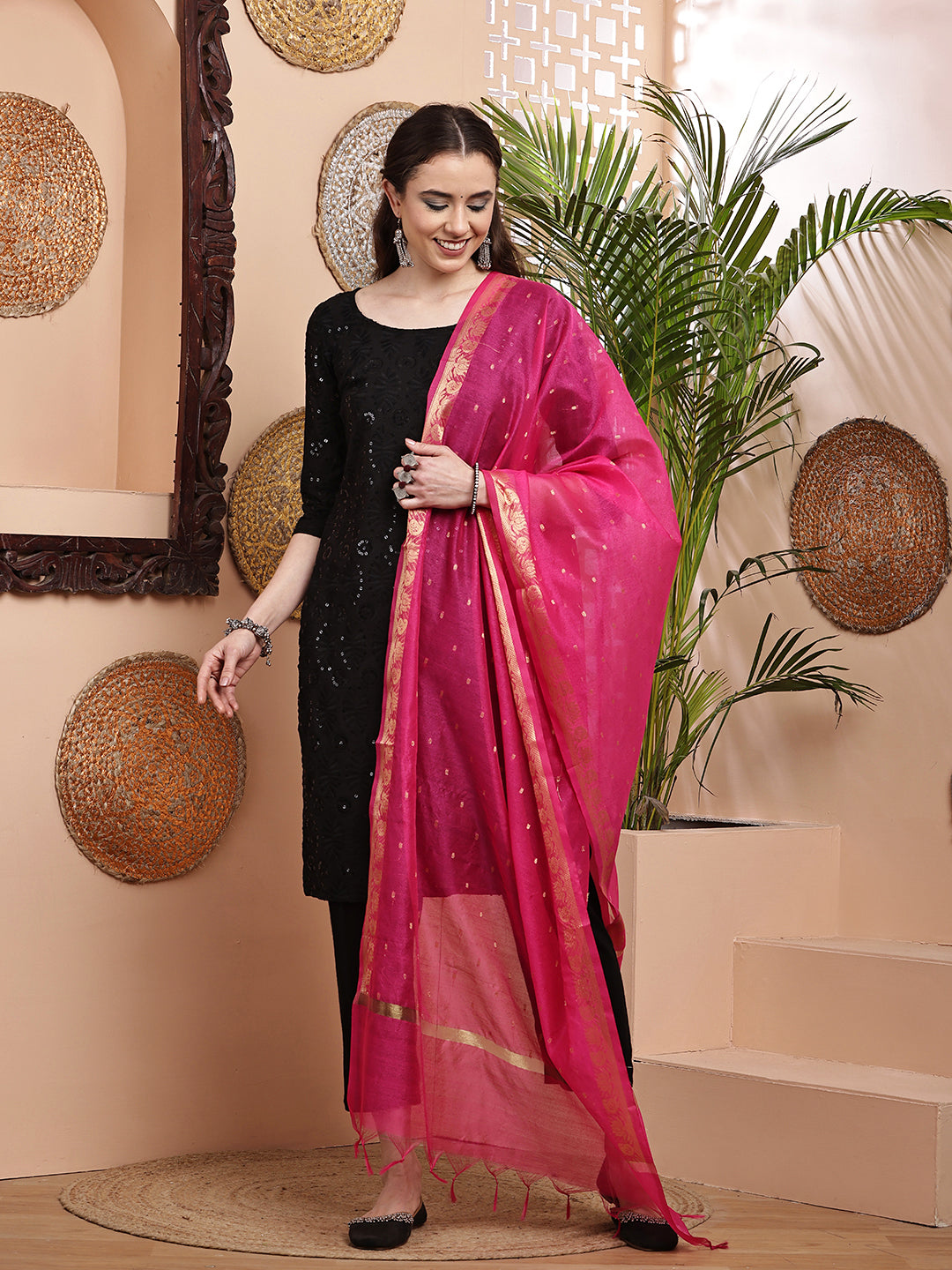 Dupatta-Banarasi Chanderi Buti- Rani Pink