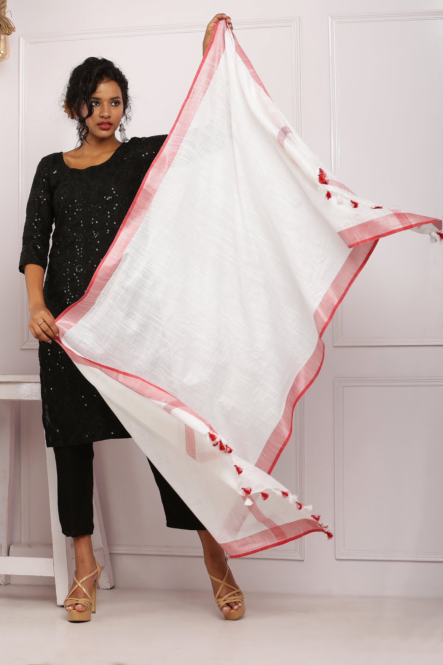 Dupatta-Cotton Slub Linen - White n Red