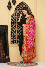 अks-Banarasi Bandhani Dupatta -Pink n Red