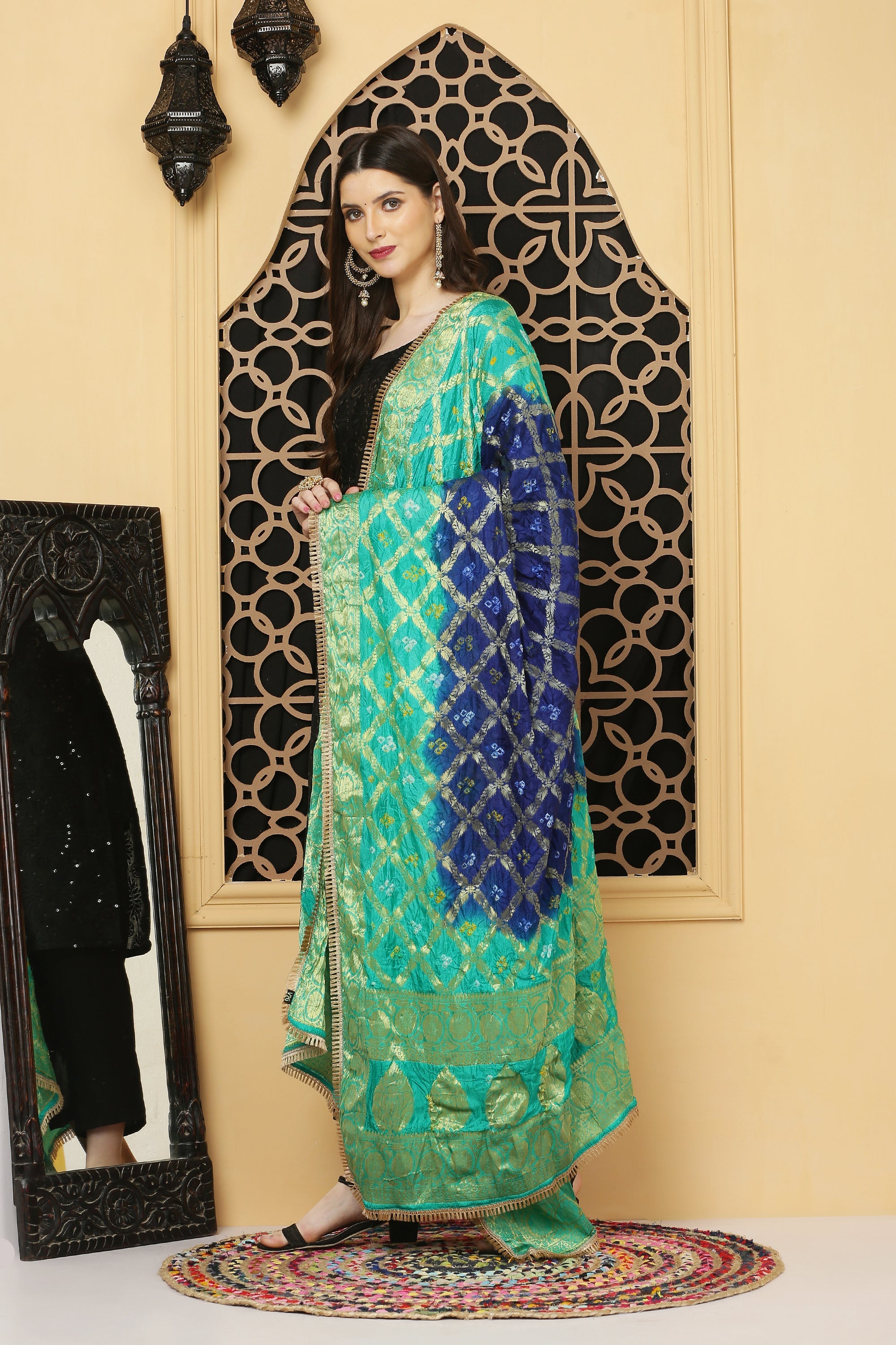 अks-Banarasi Bandhani Dupatta - Sea Green n Blue