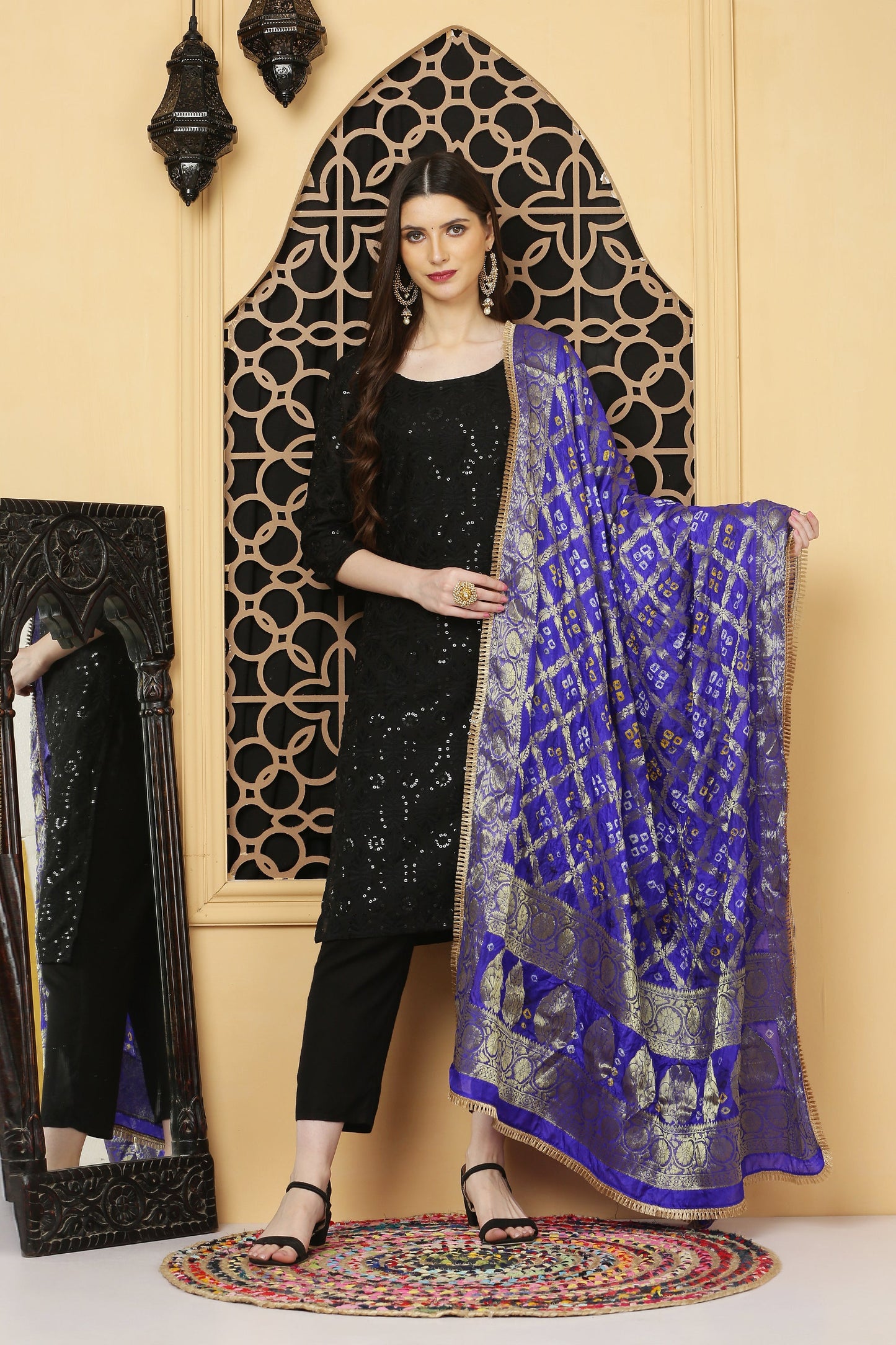 अks- Banarasi Bandhani Dupatta -Blue