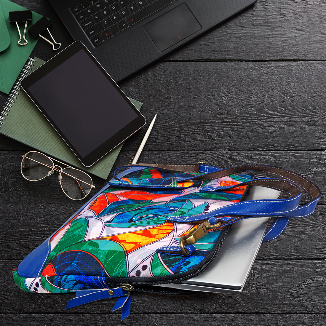 Laptop Bag -Roses n Leaves