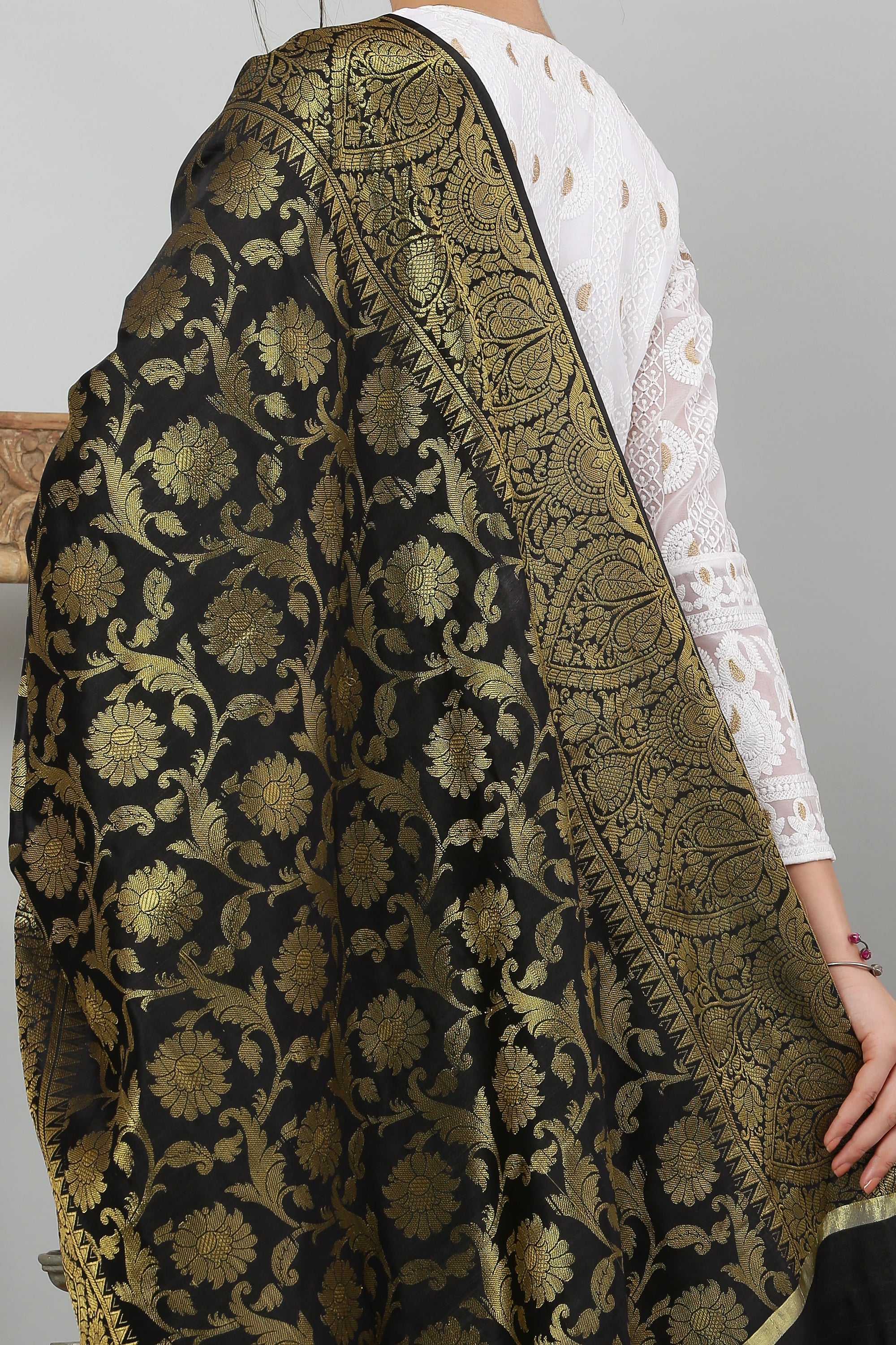 Dupatta-Banarasi Intricate Jaal Pattern - Black