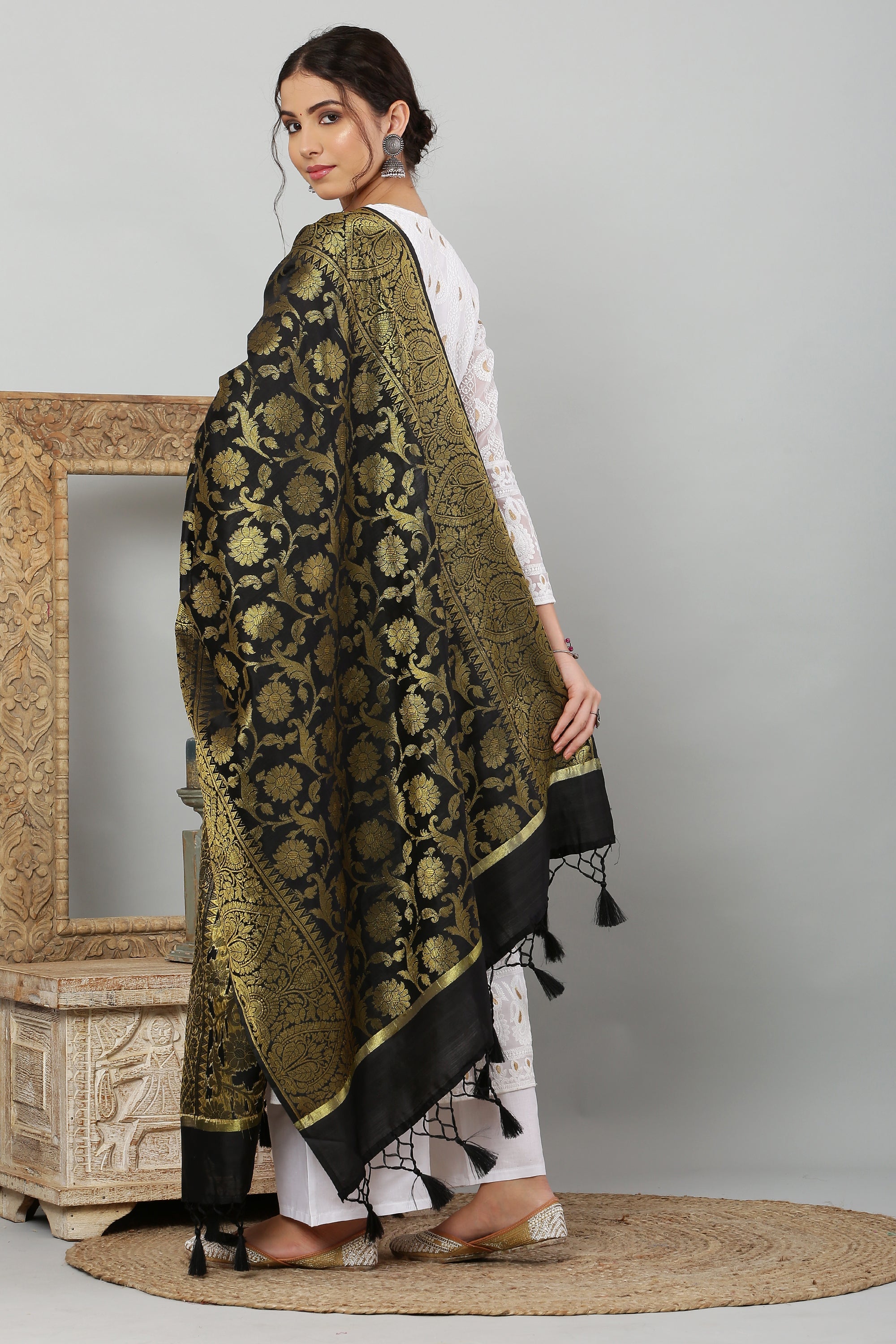 Dupatta-Banarasi Intricate Jaal Pattern - Black