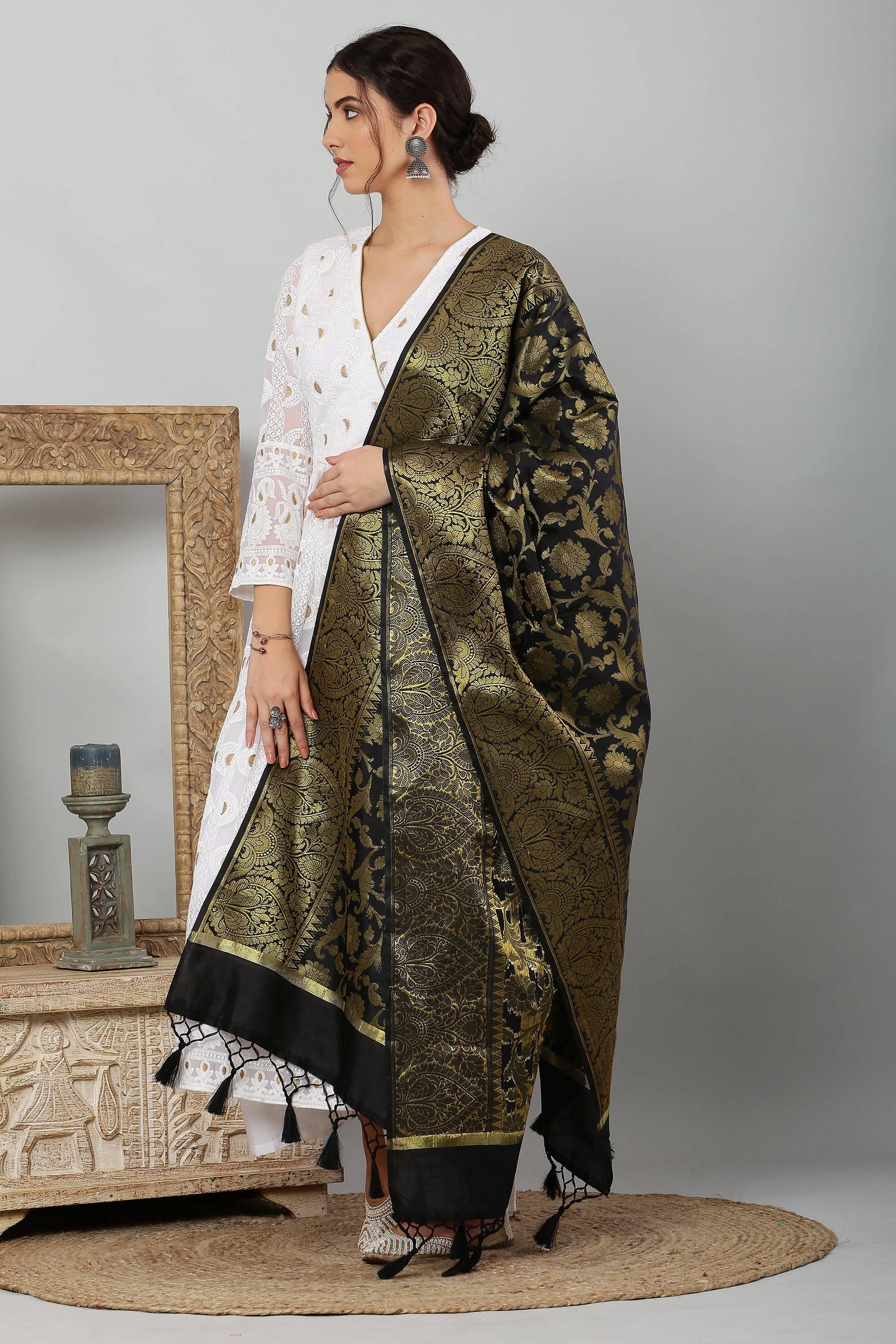 Dupatta-Banarasi Intricate Jaal Pattern - Black