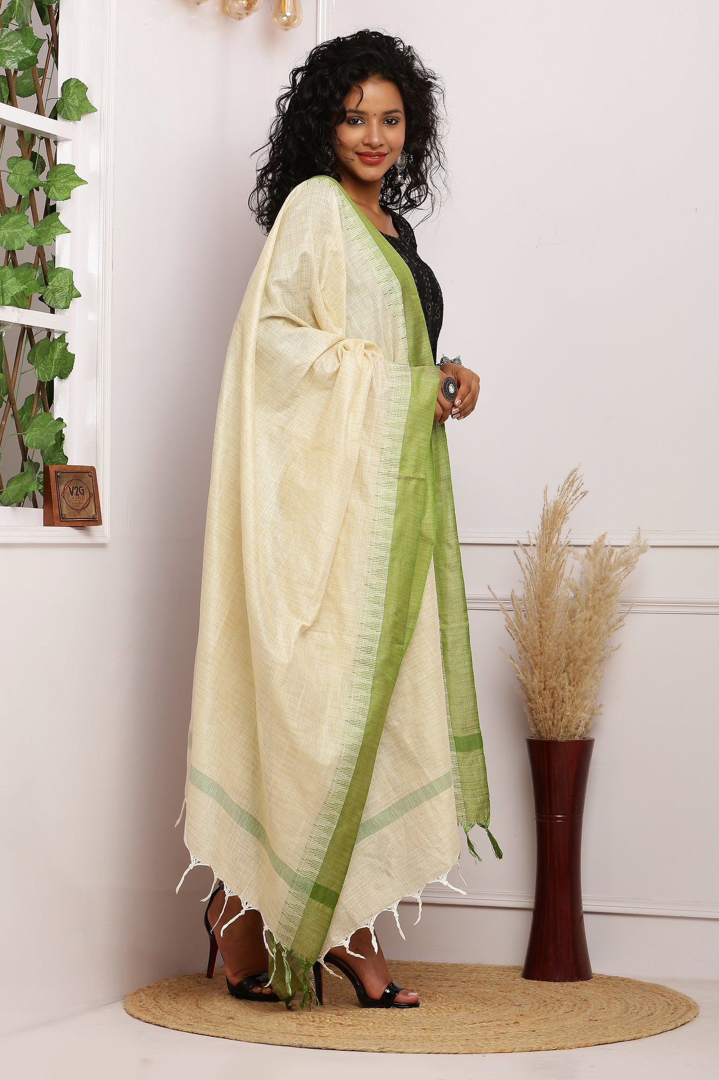 Dupatta - Cotton Dupion Silk Temple - Cream/Beige and Green