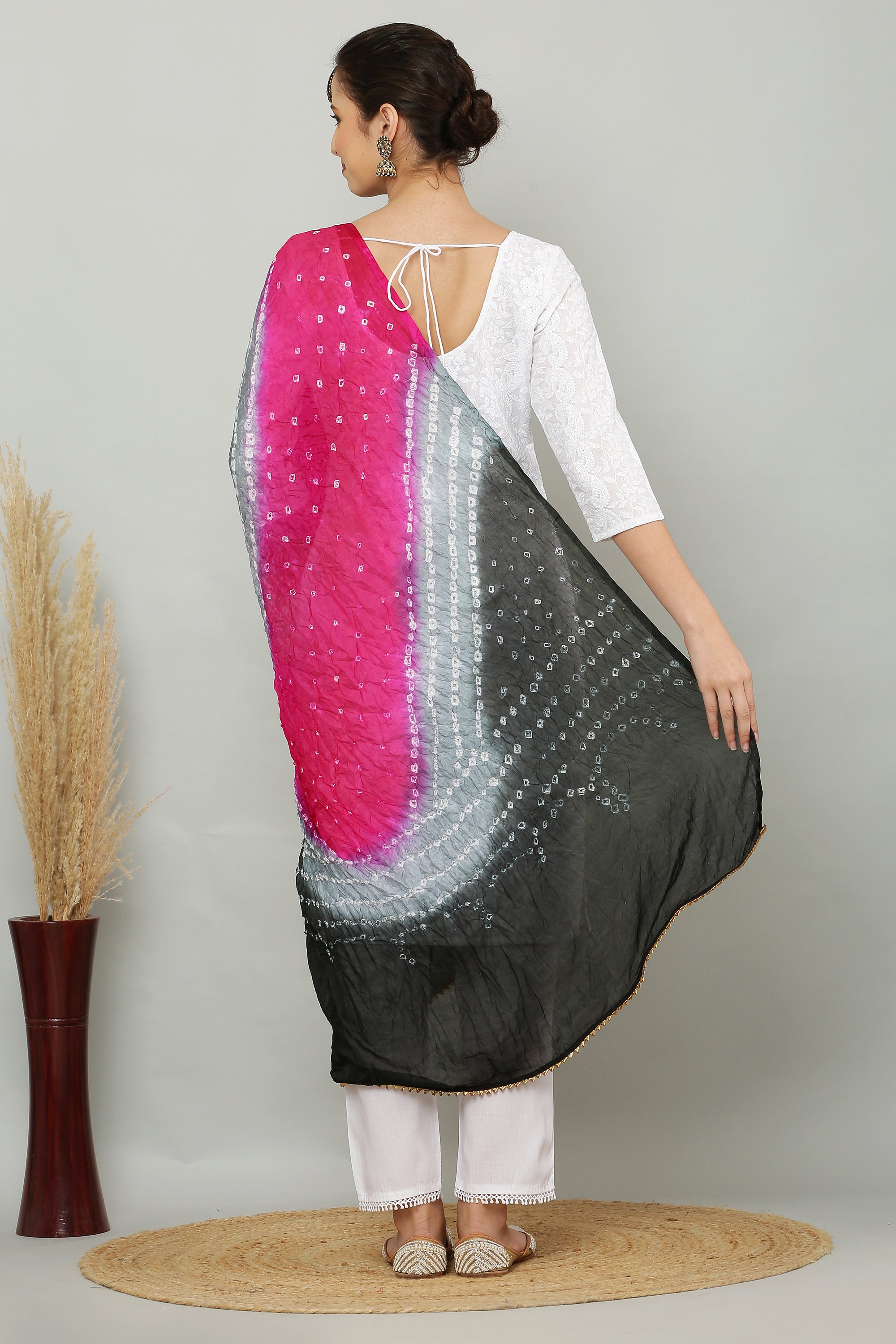 Dupatta-Kesariya -Pink n Black Dupatta