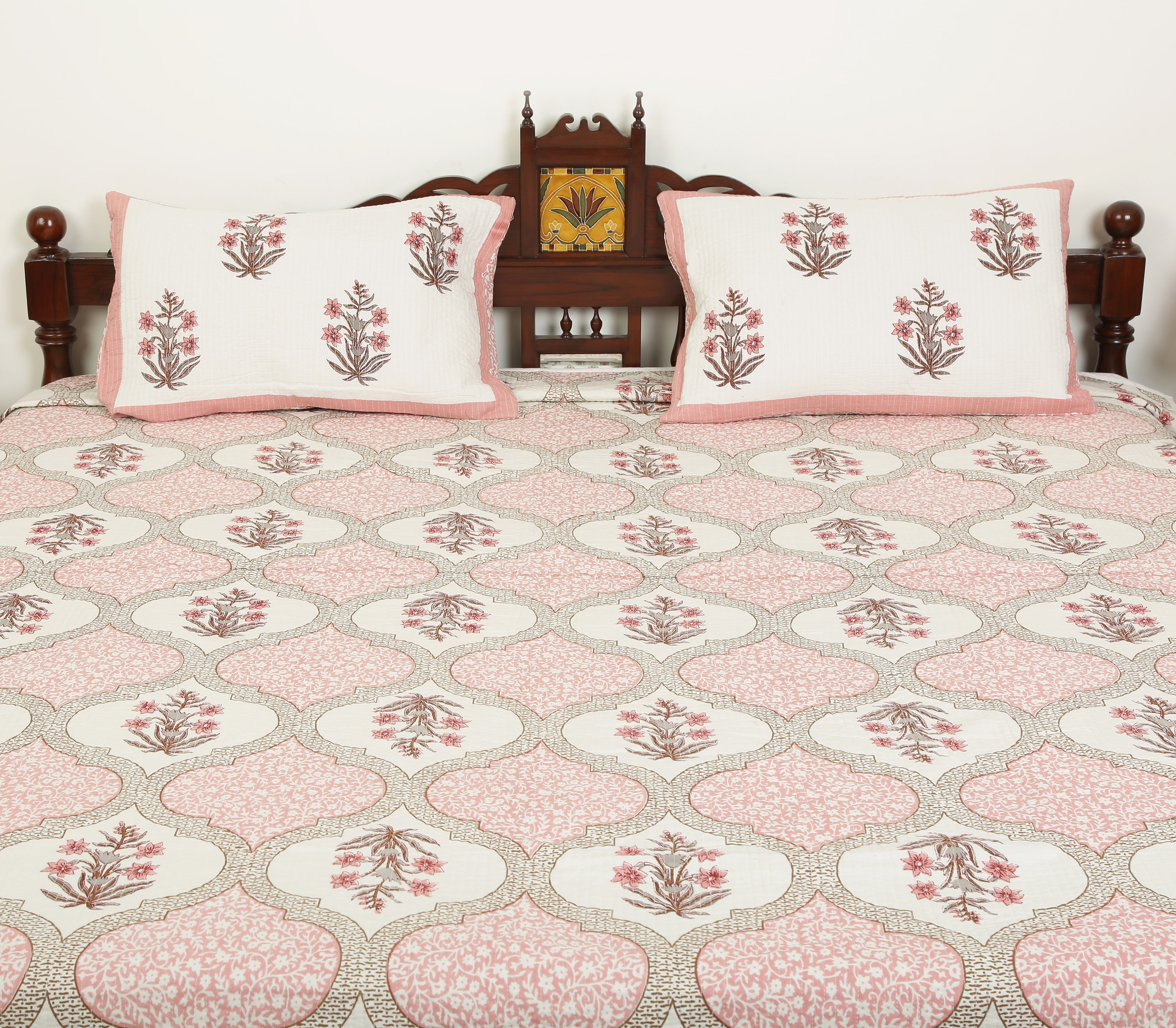 Bedcover-Ethnic Pink Buta Pattern
