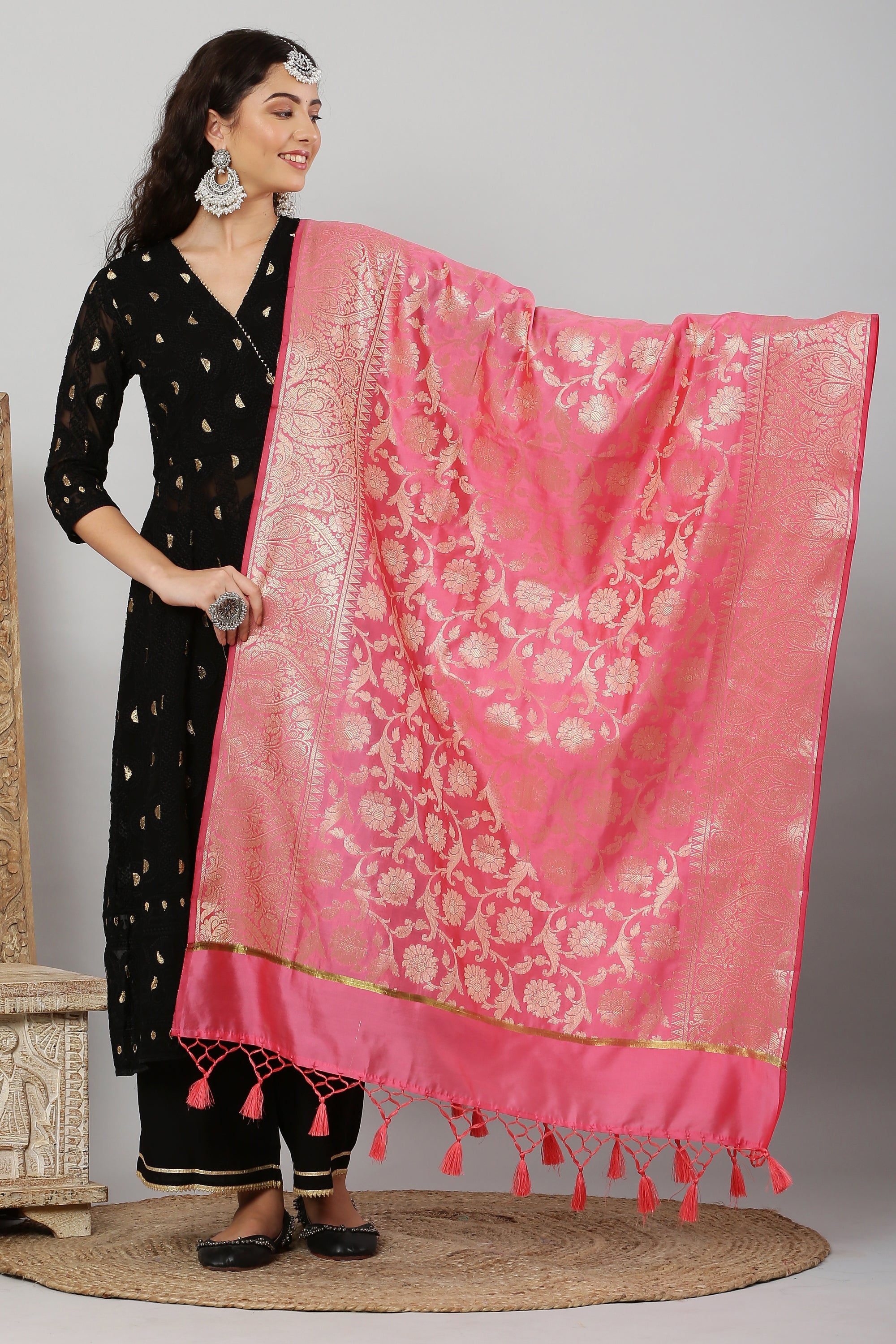 Dupatta-Banarasi Intricate Jaal Pattern- Pink